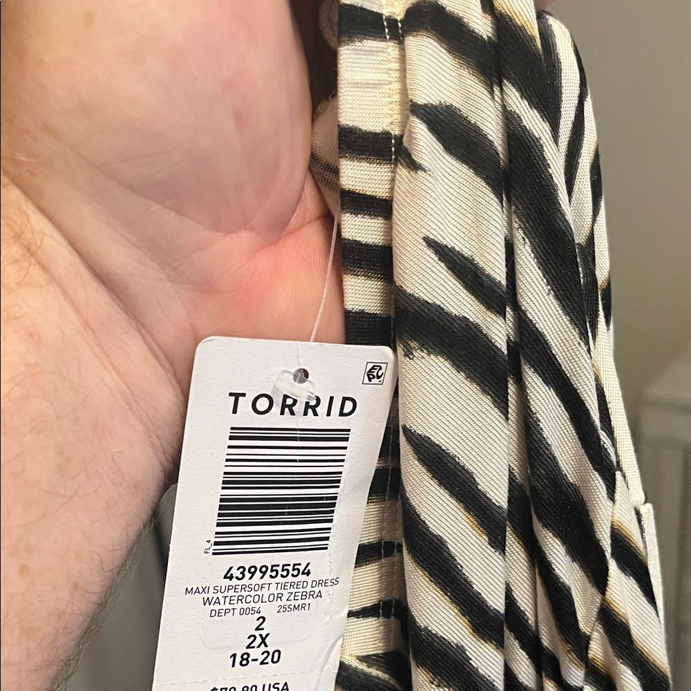 Torrid Black White Supersoft V-Neck Tiered Sleeveless Maxi Dress Event Party - Picture 9 of 14